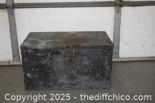 Metal Box w/lock-no key-29in x 17in x 16in