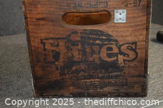 Vintage Wood Hires Box-18in x 12in x 10in