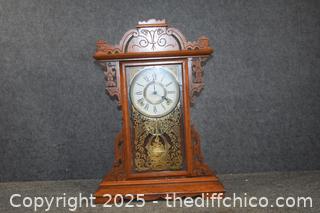 Vintage Gingerbread Clock w/key