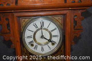 Vintage Gingerbread Clock w/key