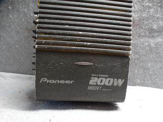 Untested Amp. Pioneer 200W