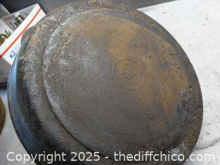 12 " Cast Iron Pan