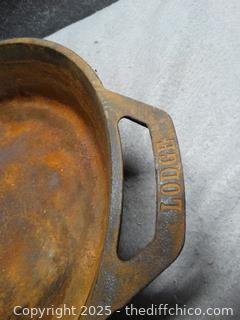14 " Cast Iron Lodge Pan