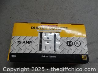 15 AM Duplex Outlets NIB