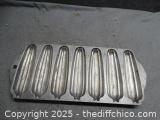 Vintage Wearever Cast Aluminum Corn Bread Stick Mold