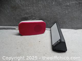 2 Speakers