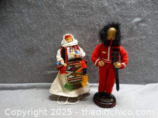 2 Dolls