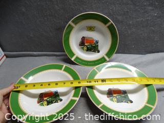 Vintage John Deere Dinner Set Pieces  2 Bowls And 1 Plate