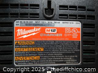 Milwaukee M12 Charger