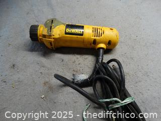 Dewalt Cut Tool works