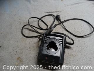 Chicago Electric 12 V Battery Charger