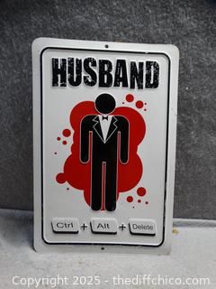 Tin Sign 