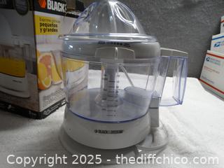 Black & Decker Small And Large Citrus Juicer 