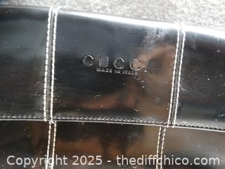 Gucci Purse ( idk if real or fake !)