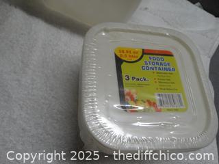 Plastic Containers 