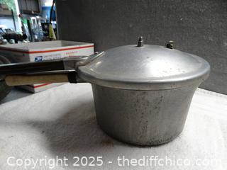 Pressure Cooker 