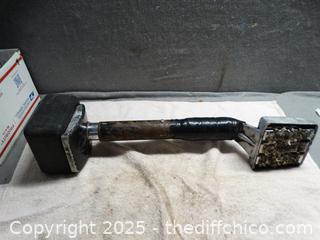 Knee Carpet Stretcher 