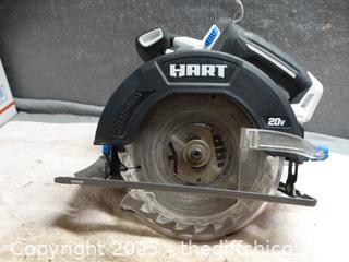 Hart 20 v Saw 