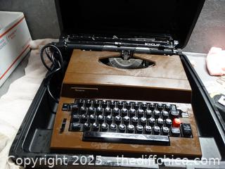 Sears Type Writer in Case
