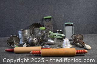 Vintage Kitchen Lot