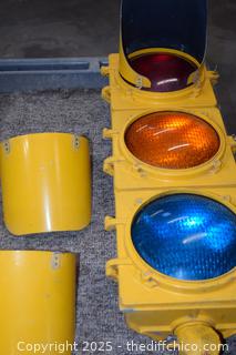 Vintage STOP Light w/glass lens-Metal Casing