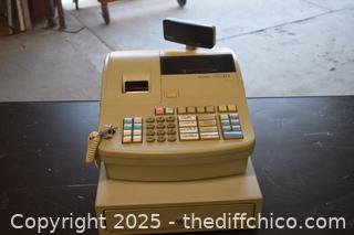 Royal Cash Register 482NT Powers Up