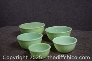5 Vintage Jadeite Fire King Swirl Bowls