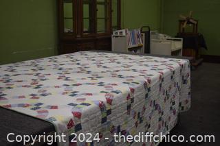 Machine Made Wedding Ring Quilt - 87in x 101in