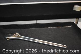 24in Wrench