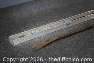 Craftsman Level and Pry Bar
