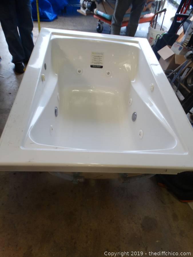 The Difference Auction Storage Treasure Auction House (CLICK HERE TO