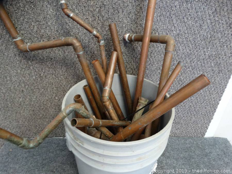 The Difference Auction Storage Treasure Auction House (CLICK HERE TO