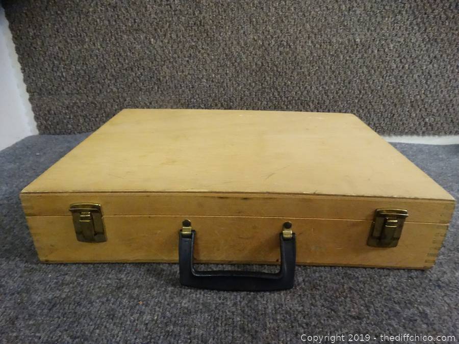 The Difference Auction Storage Treasure Auction House (CLICK HERE TO