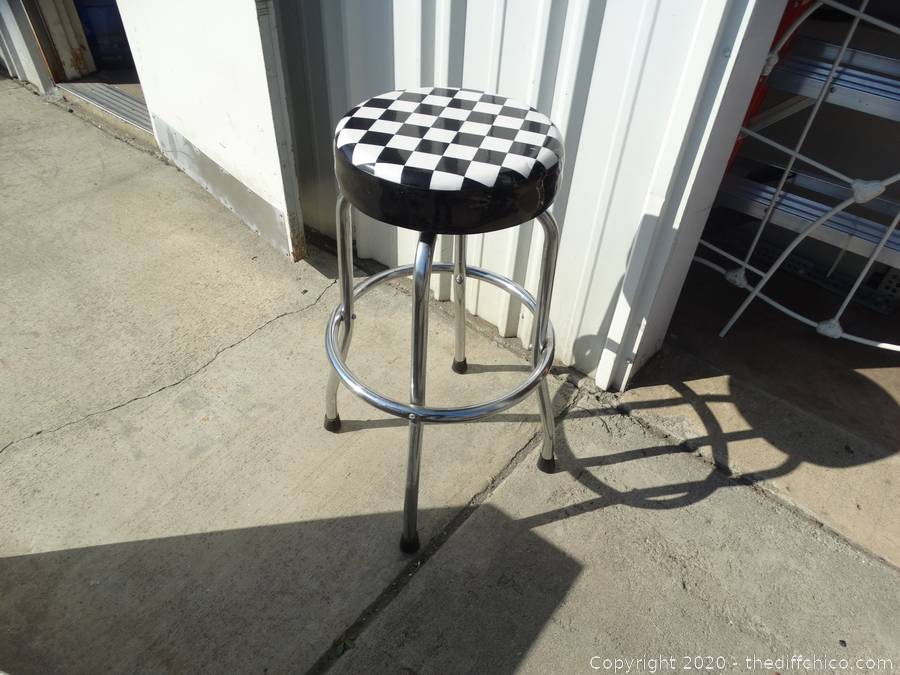 The Difference Auction Storage Treasure Auction House (CLICK HERE TO OPEN AUCTION) ITEM