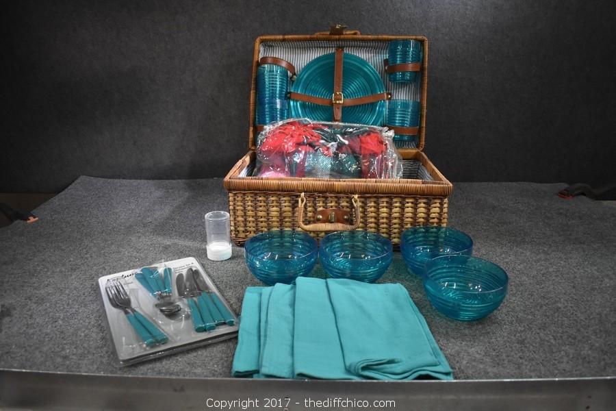 The Difference Auction Oct 2017 Estates from Red Bluff, Paradise