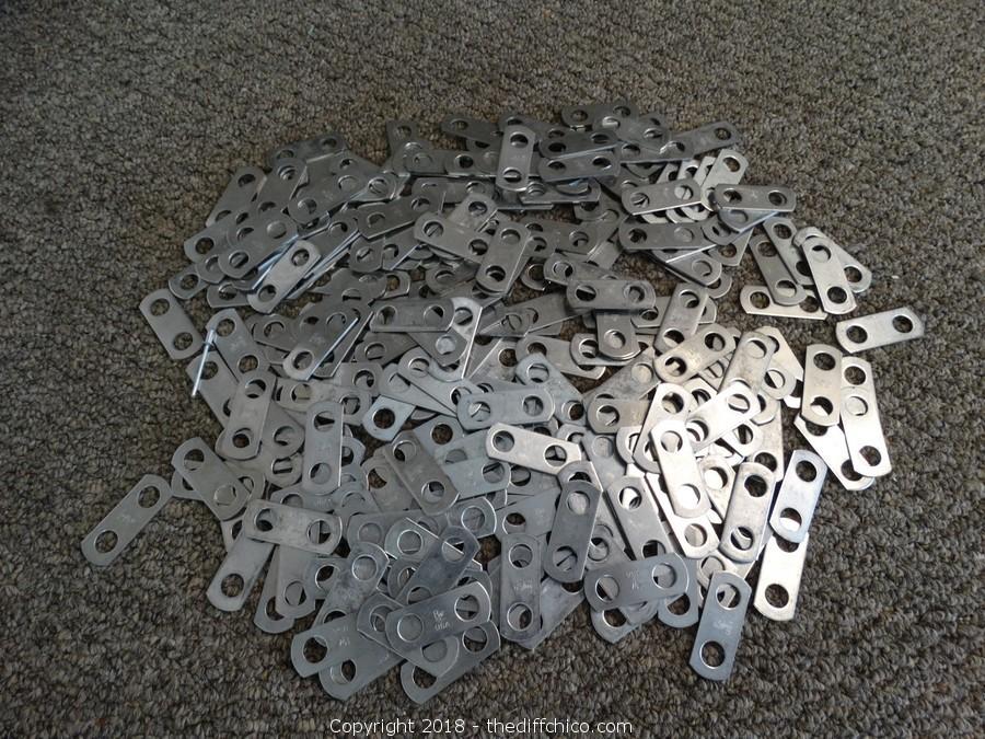 Storage Treasure Auction House (CLICK HERE TO OPEN AUCTION)